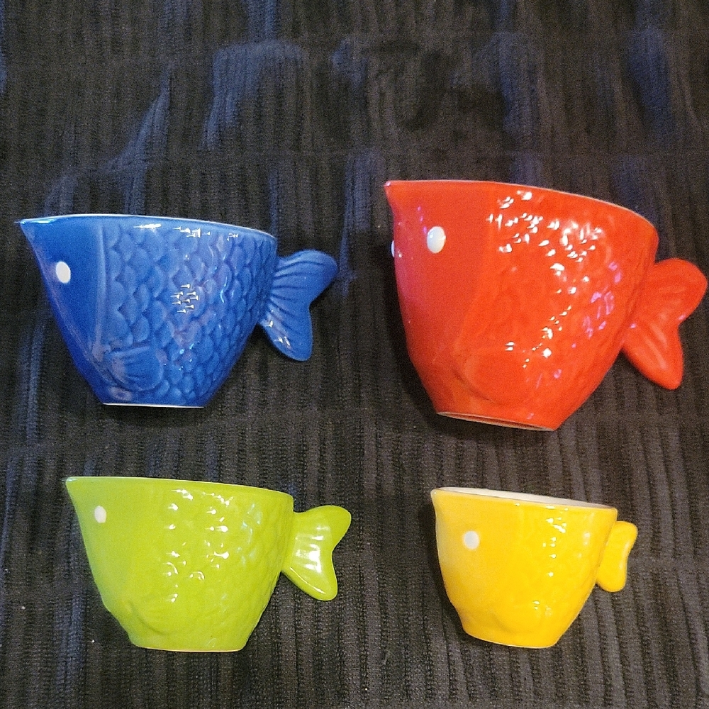 Pier 1 Vibrant Fish-Shaped Ceramic Cup Set